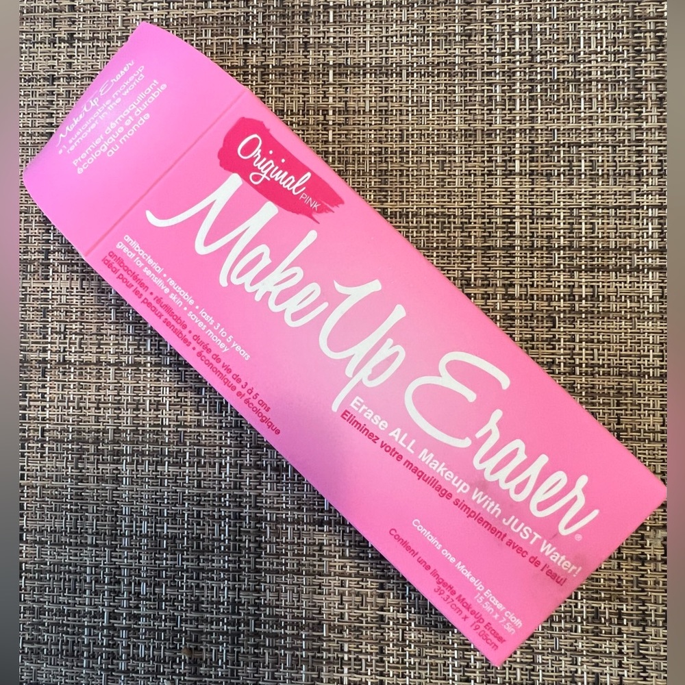 Make Up Eraser Original Pink NEW in box! Antibacterial, Reusable